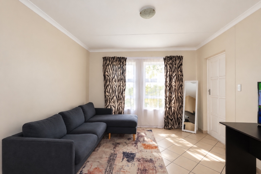To Let 2 Bedroom Property for Rent in Buh Rein Estate Western Cape
